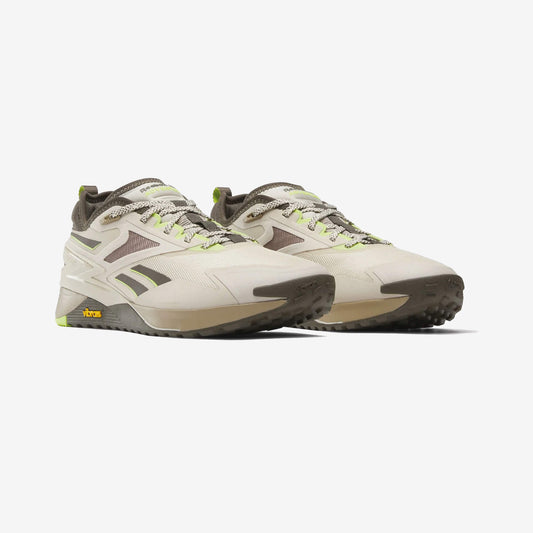 Baskets Reebok Nano X3 Adventure pour femme - Stucco Chalk