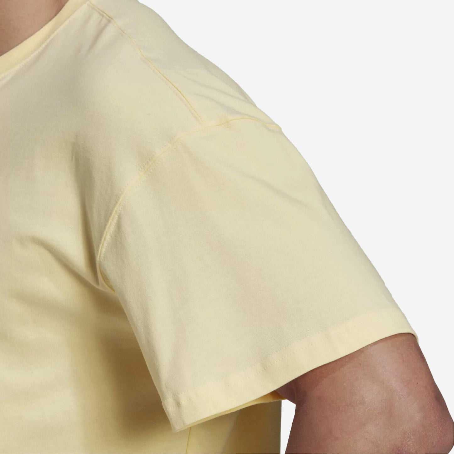 Adidas Essentials Feelvivid T-shirt – Yellow